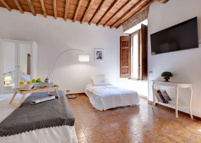 Arenula Luxury